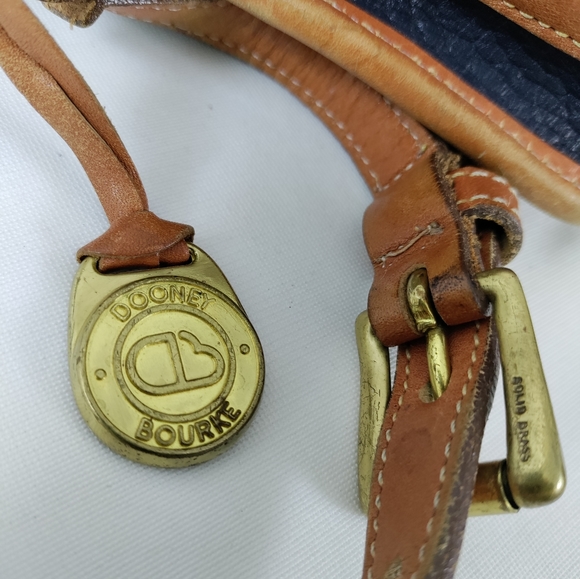 ⭐PRICE DROP⭐🛍️ Dooney &  Bourke Vntg Equestrian Navy Blue AWL Crossbody Bag - Picture 14 of 15